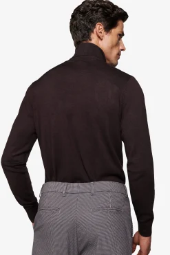 Maglia dolcevita basic marrone