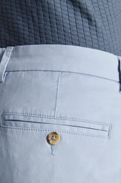 Pantaloni chino celesti