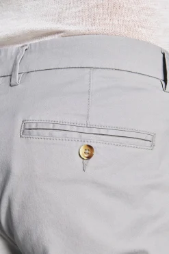 Pantaloni chino grigi