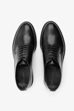 Scarpa classica derby nera