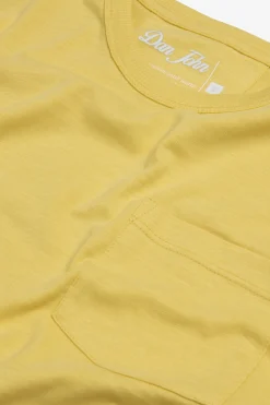 T-shirt girocollo con taschino gialla